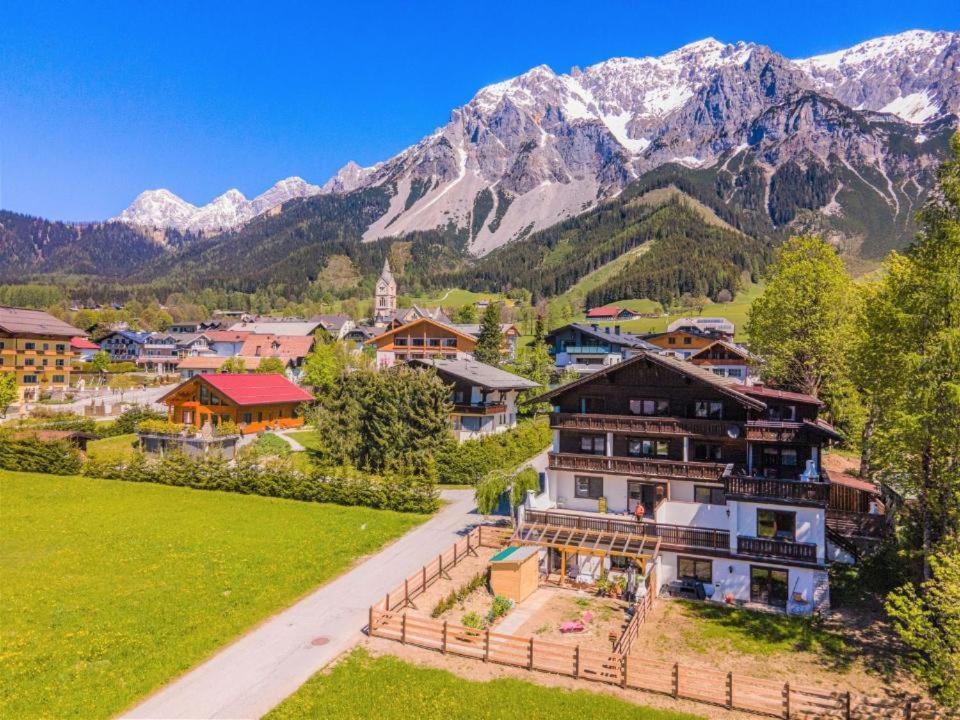 Bergidyll Top 1 Gartenwohnung Ramsau am Dachstein Bagian luar foto